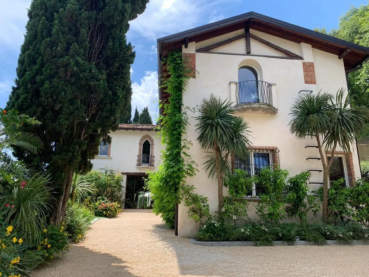 Alloggio per agriturismo Villa Borgo il Mezzanino Salò