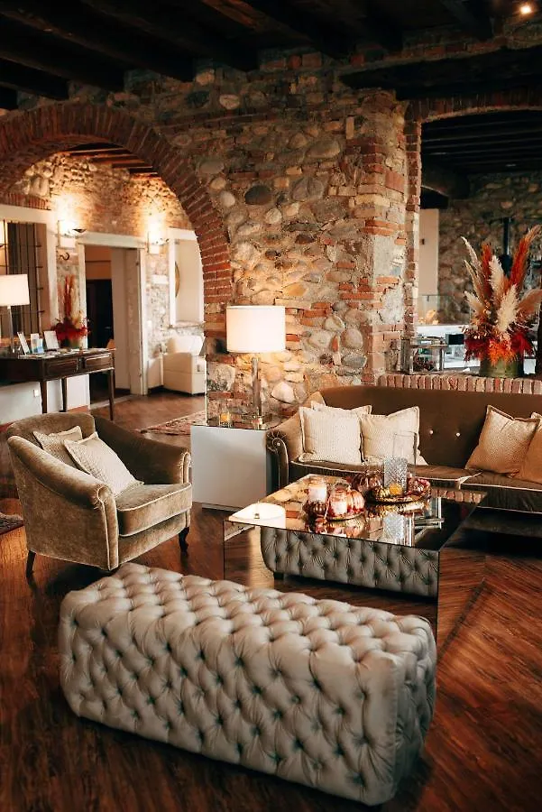 Farm stay Borgo Il Mezzanino Villa Salo