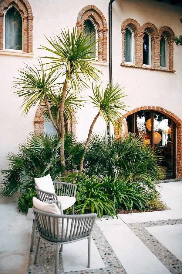 Farm stay Borgo Il Mezzanino Villa Salo Italy
